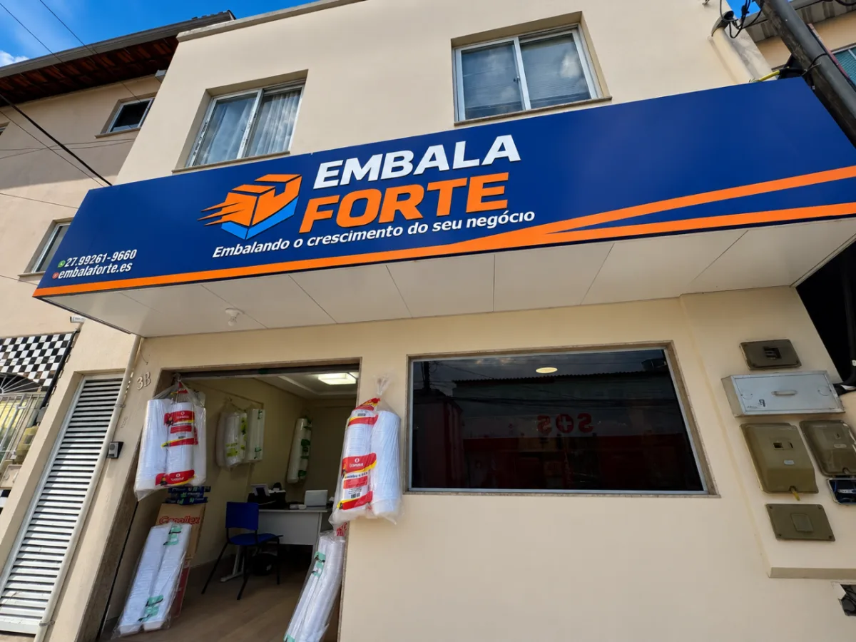 Fachada da loja Embala Forte em Guarapari